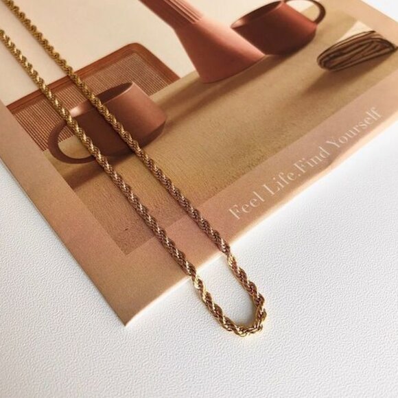 18K Gold Plated Minimalistic Rope Chain Matinee Necklace - Picture 8 of 8